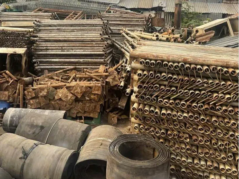 Dàn giáo phế liệu